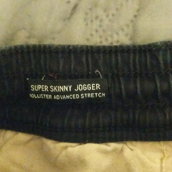 Hollister pants - Picture 3 of 5